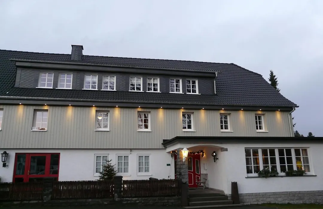Landfein Big Country House-1